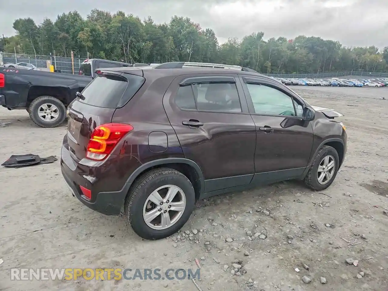 3 Photograph of a damaged car KL7CJPSM2MB370764 CHEVROLET TRAX 2021