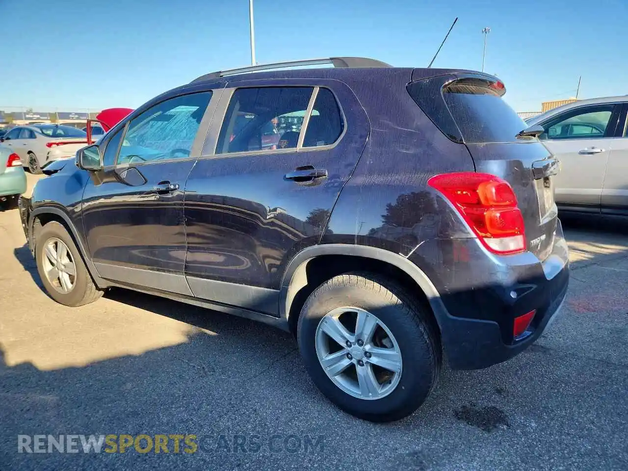 2 Photograph of a damaged car KL7CJPSM3MB364827 CHEVROLET TRAX 2021