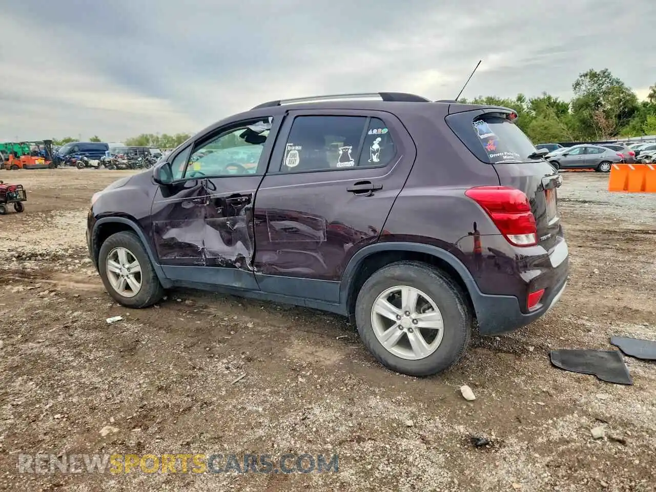 2 Photograph of a damaged car KL7CJPSM3MB369428 CHEVROLET TRAX 2021