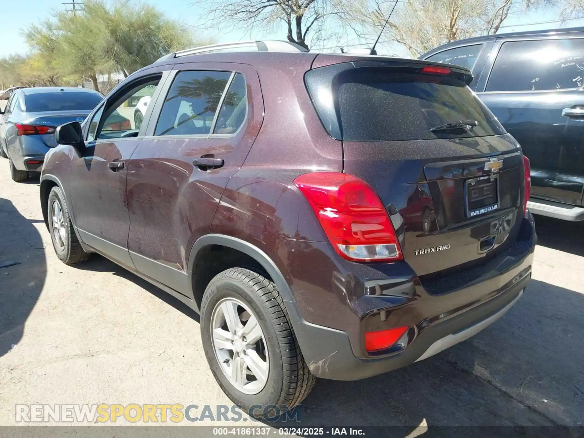 3 Photograph of a damaged car KL7CJPSM4MB364271 CHEVROLET TRAX 2021