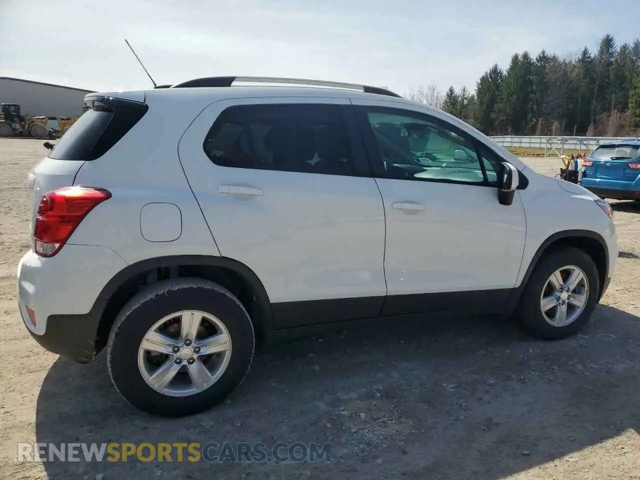 3 Photograph of a damaged car KL7CJPSM5MB372394 CHEVROLET TRAX 2021