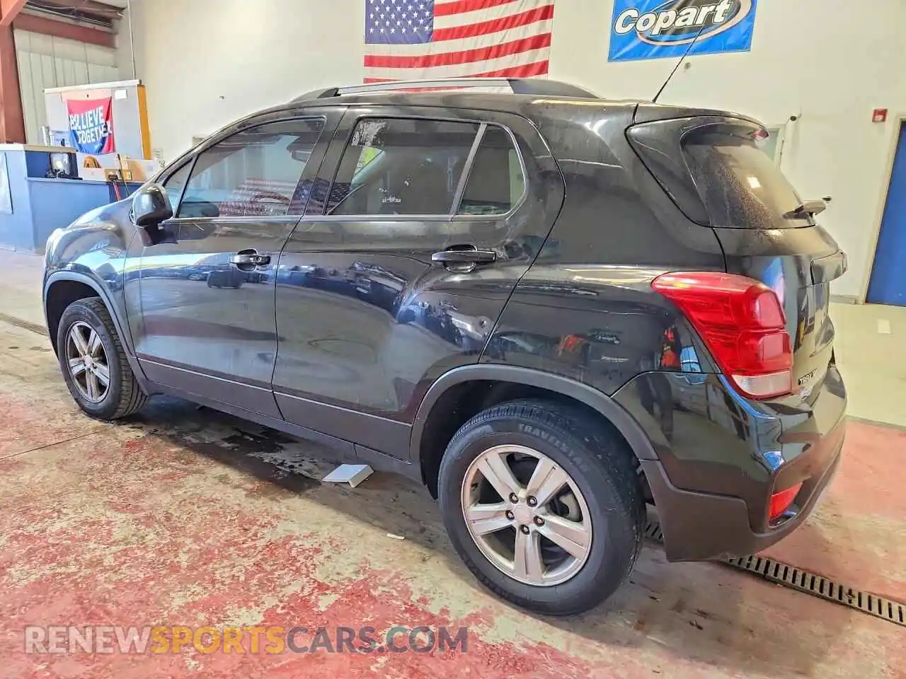 2 Photograph of a damaged car KL7CJPSM6MB370749 CHEVROLET TRAX 2021
