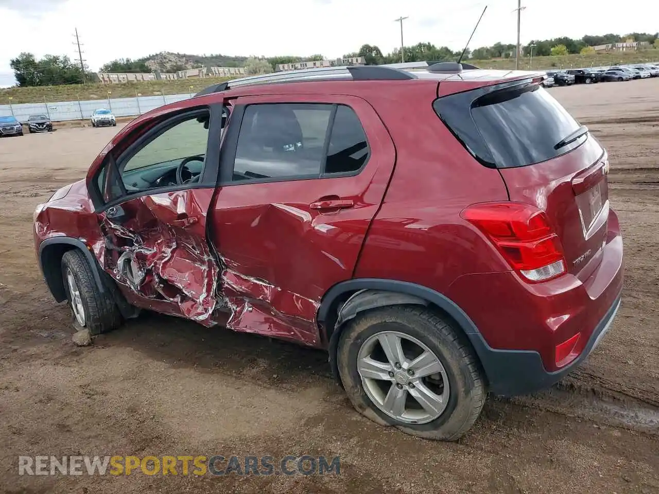 2 Photograph of a damaged car KL7CJPSM7MB360697 CHEVROLET TRAX 2021