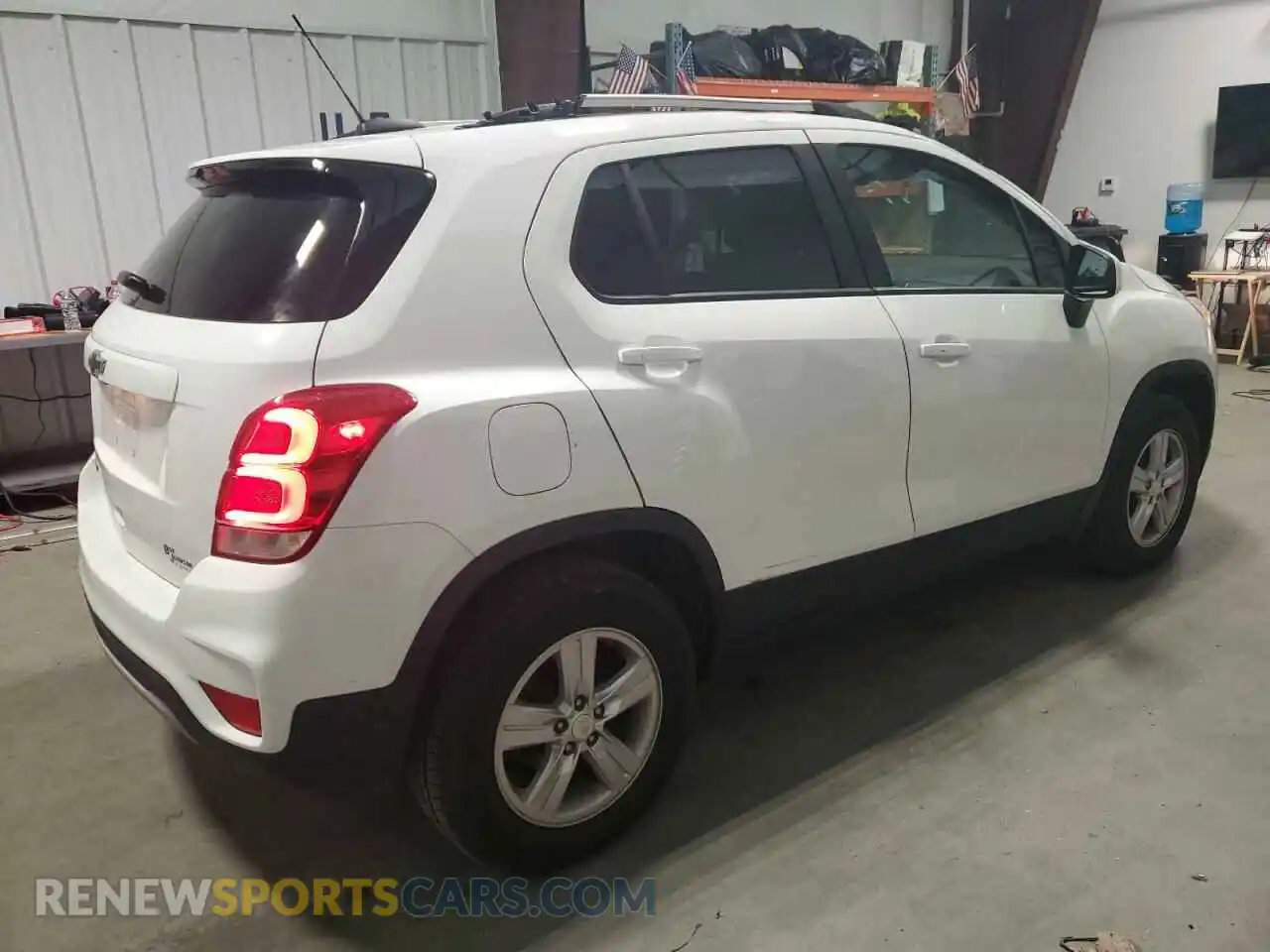 3 Photograph of a damaged car KL7CJPSM7MB366788 CHEVROLET TRAX 2021