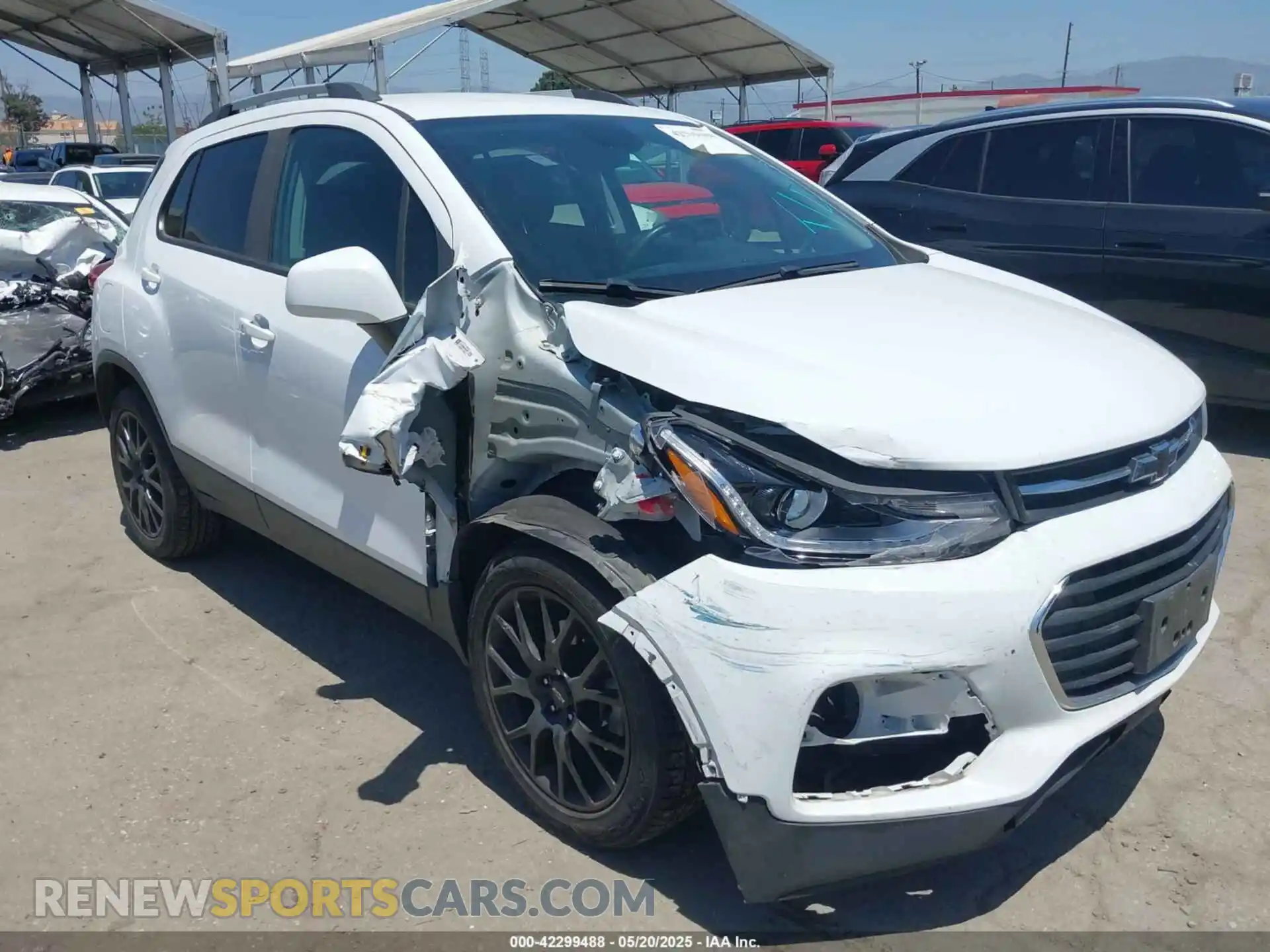 1 Photograph of a damaged car KL7CJPSM8MB361339 CHEVROLET TRAX 2021