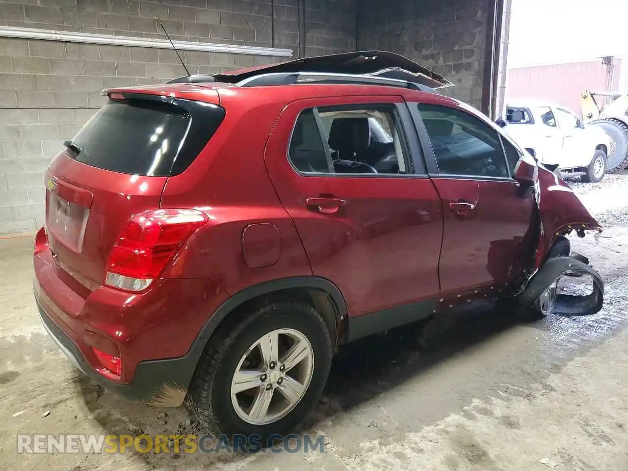 3 Фотография поврежденного автомобиля KL7CJPSM8MB364287 CHEVROLET TRAX 2021