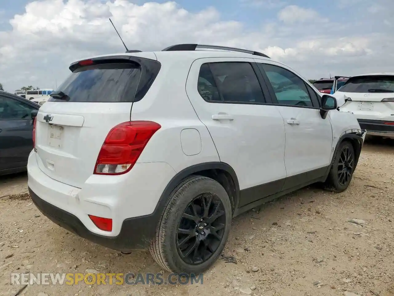 3 Photograph of a damaged car KL7CJLSM0NB501300 CHEVROLET TRAX 2022