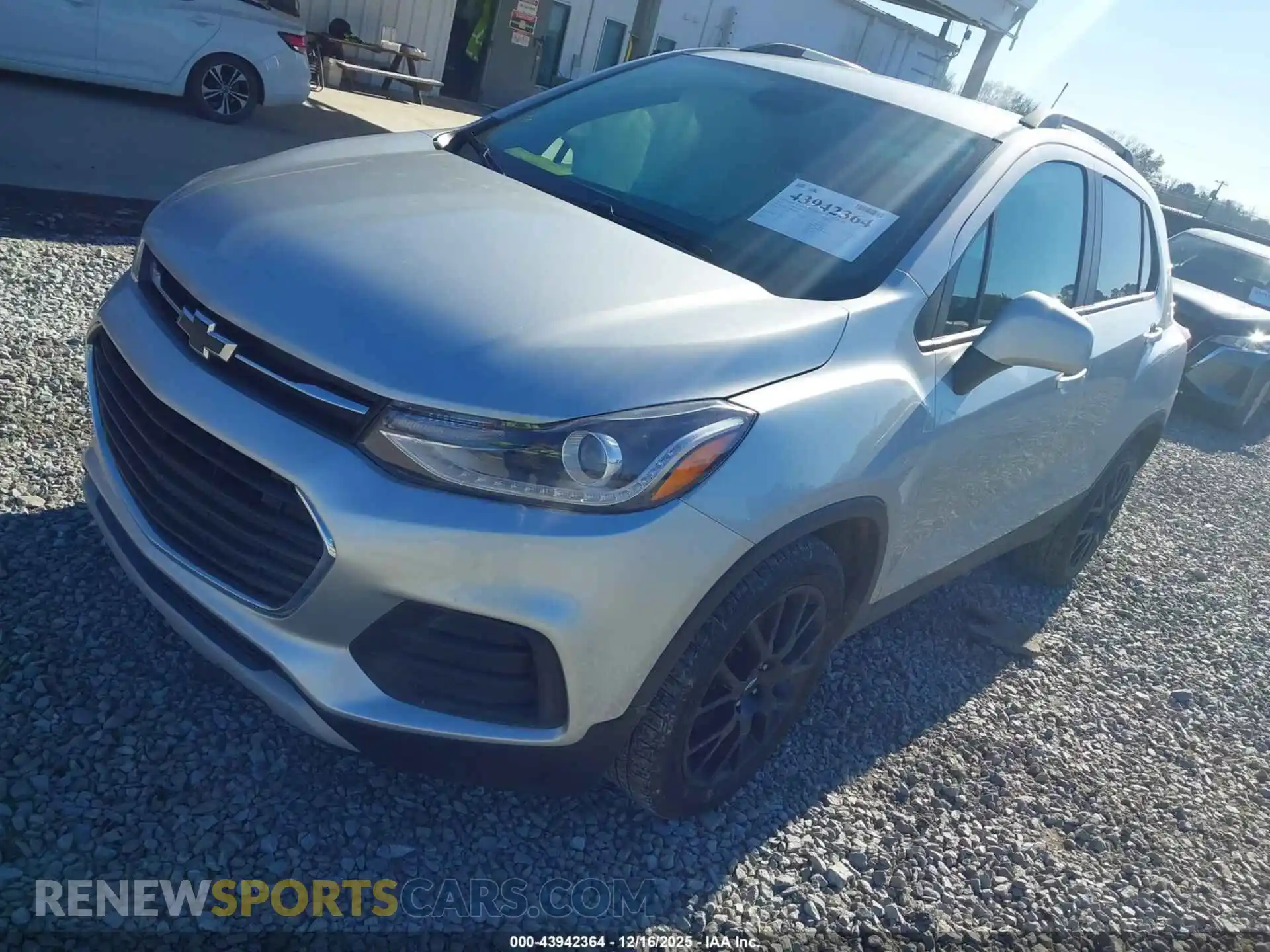 2 Photograph of a damaged car KL7CJLSM0NB504861 CHEVROLET TRAX 2022