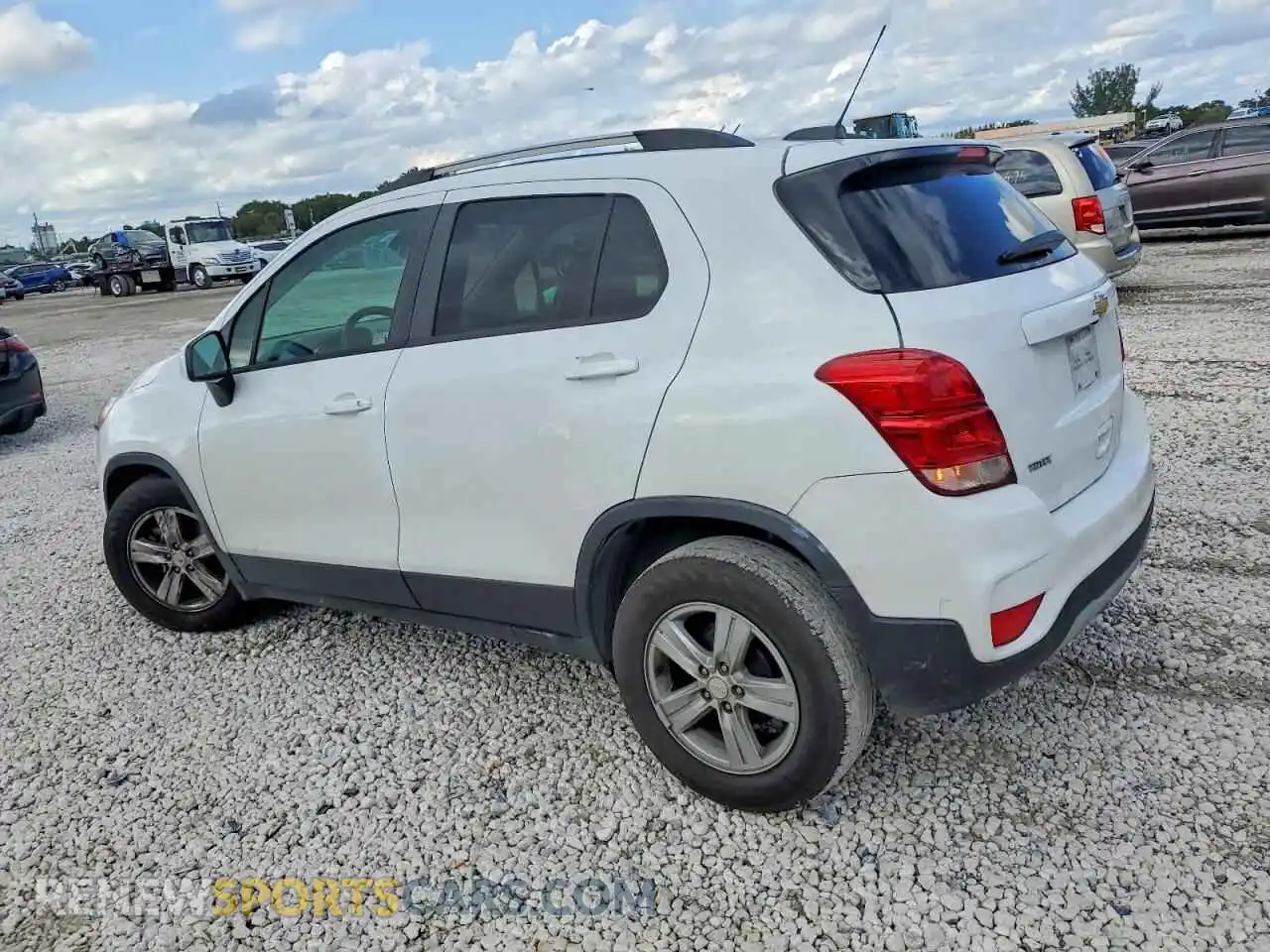 2 Photograph of a damaged car KL7CJLSM0NB508683 CHEVROLET TRAX 2022
