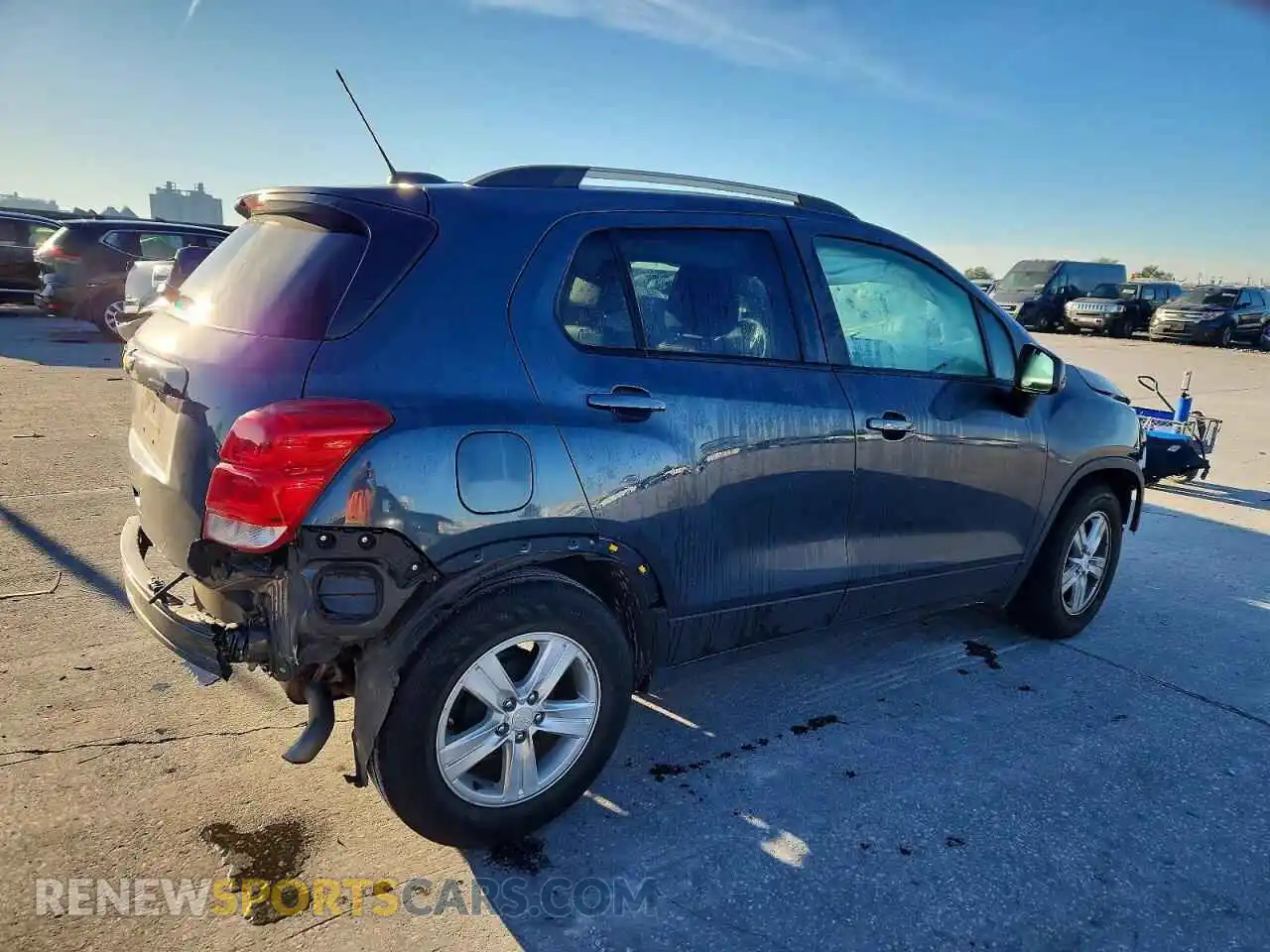 3 Photograph of a damaged car KL7CJLSM1NB563871 CHEVROLET TRAX 2022