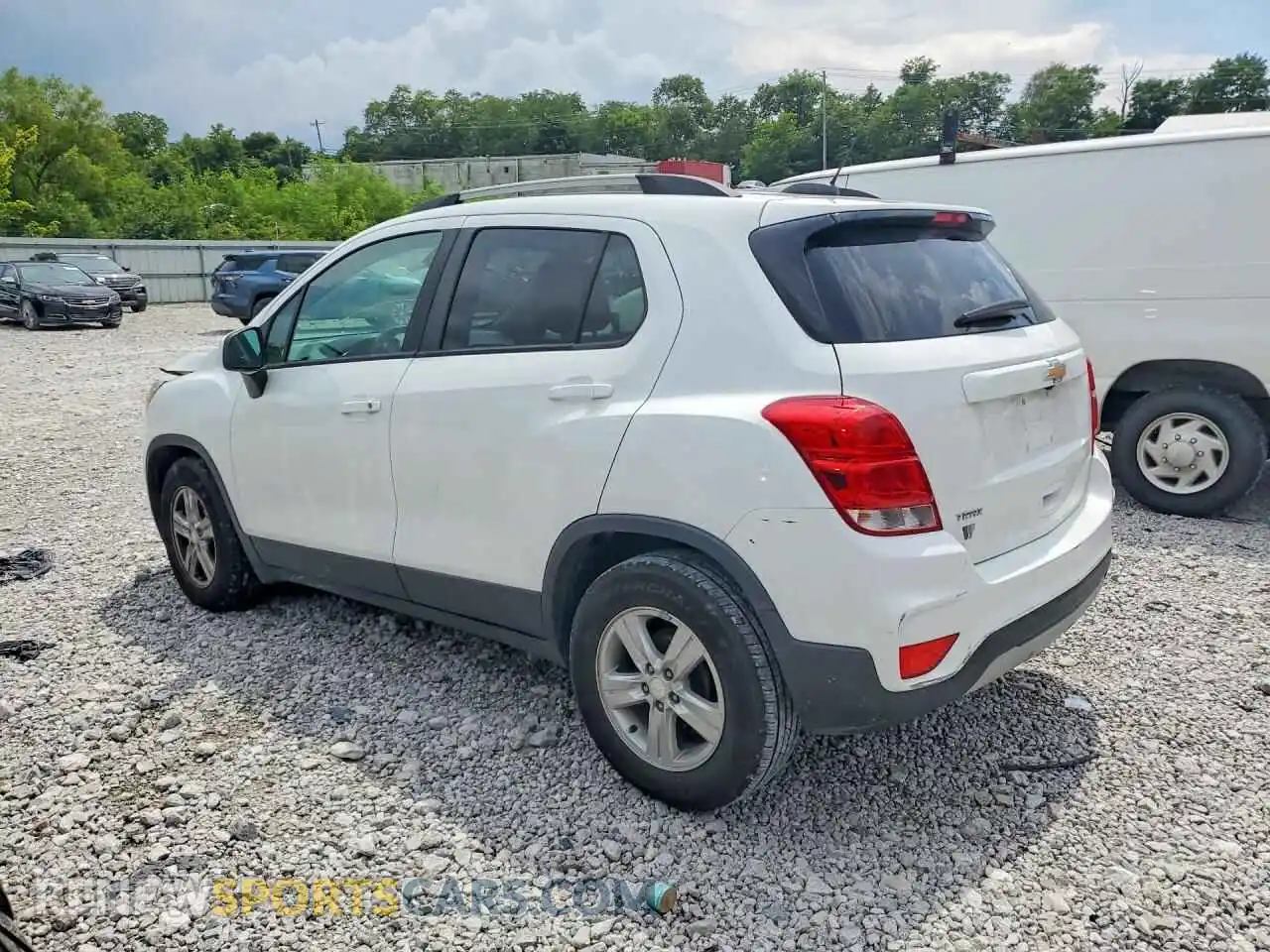 2 Photograph of a damaged car KL7CJLSM4NB508282 CHEVROLET TRAX 2022