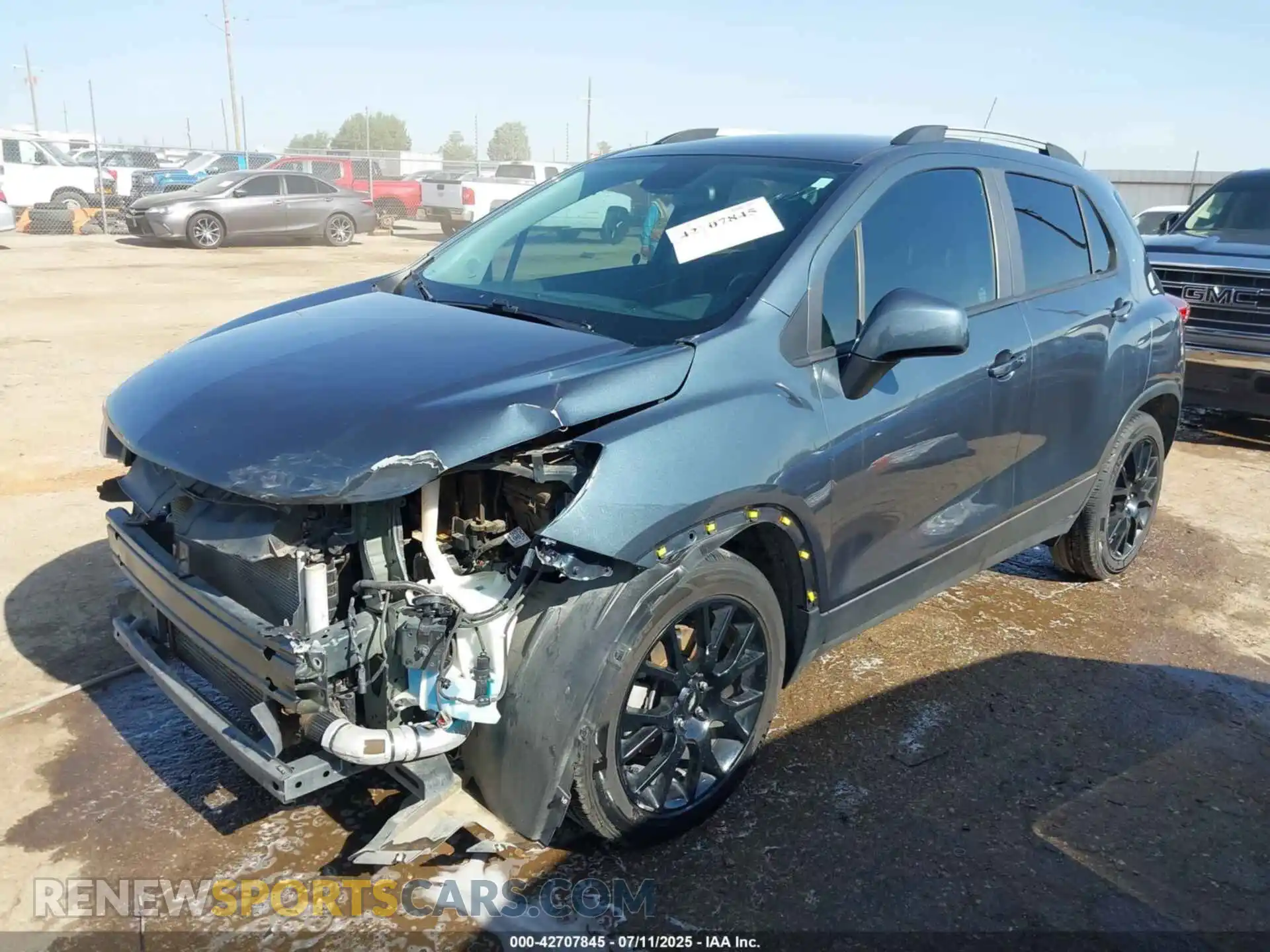 2 Photograph of a damaged car KL7CJLSM4NB508962 CHEVROLET TRAX 2022
