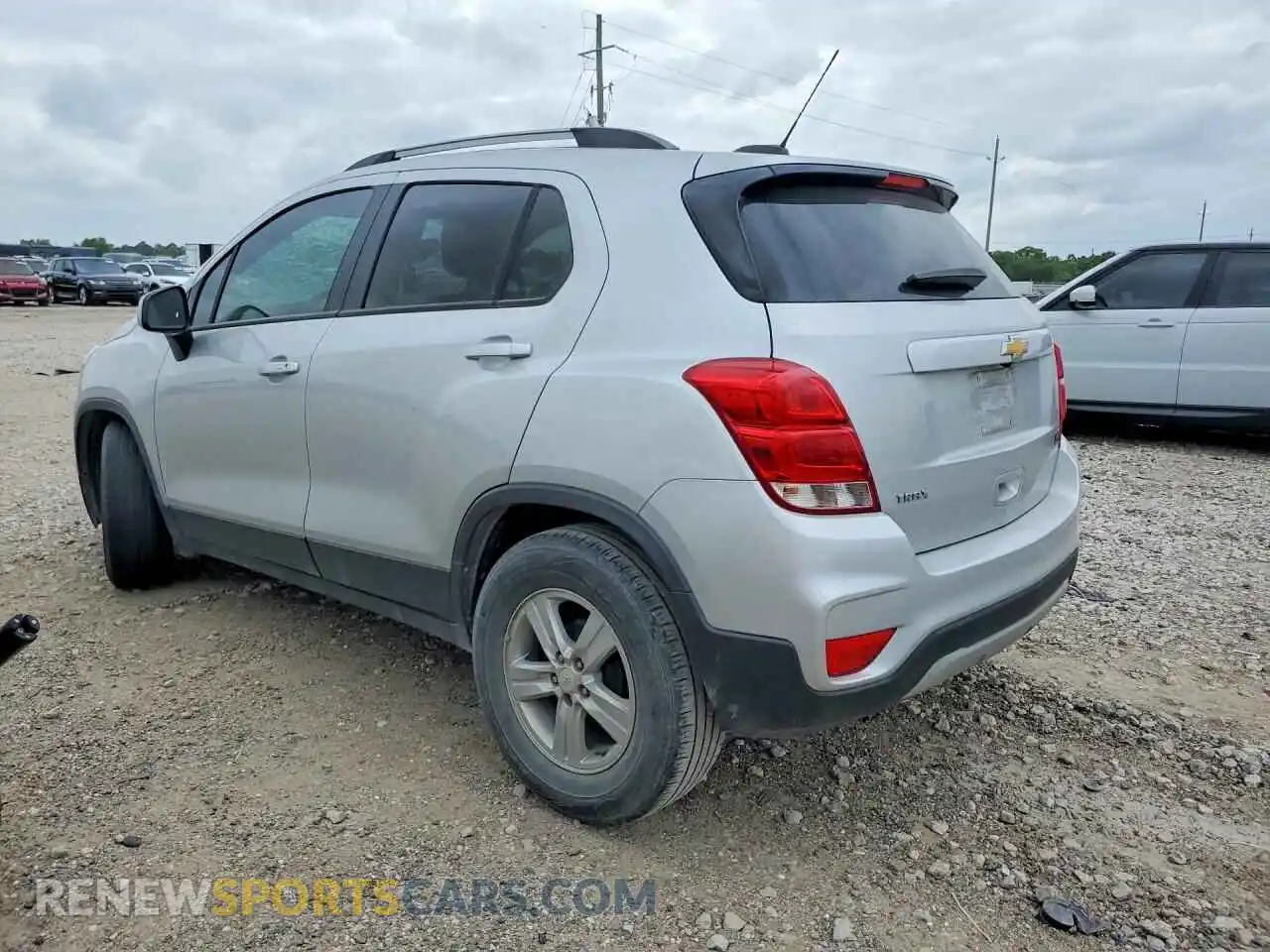 2 Photograph of a damaged car KL7CJLSM4NB540455 CHEVROLET TRAX 2022