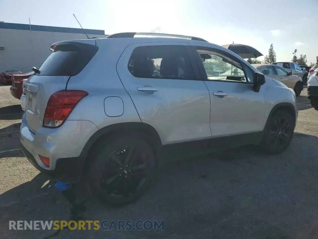3 fotografías del automóvil dañado KL7CJLSM4NB551147 CHEVROLET TRAX 2022