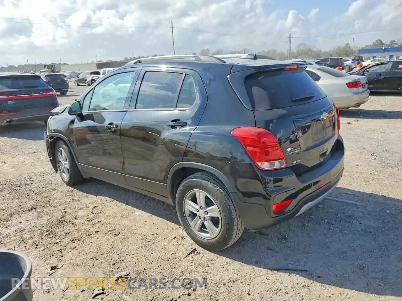 2 Photograph of a damaged car KL7CJLSM5NB560052 CHEVROLET TRAX 2022