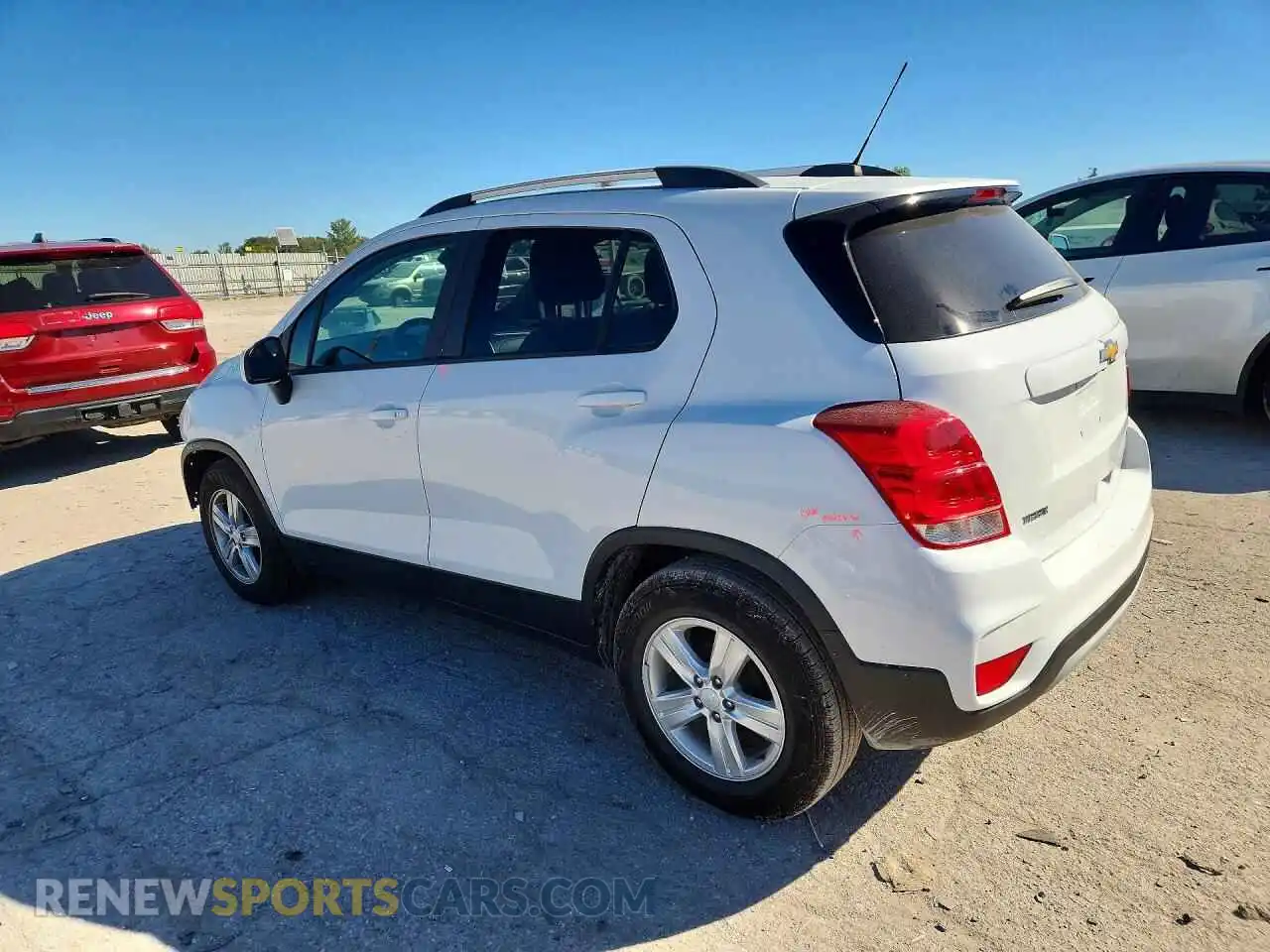 2 Photograph of a damaged car KL7CJLSM7NB508454 CHEVROLET TRAX 2022