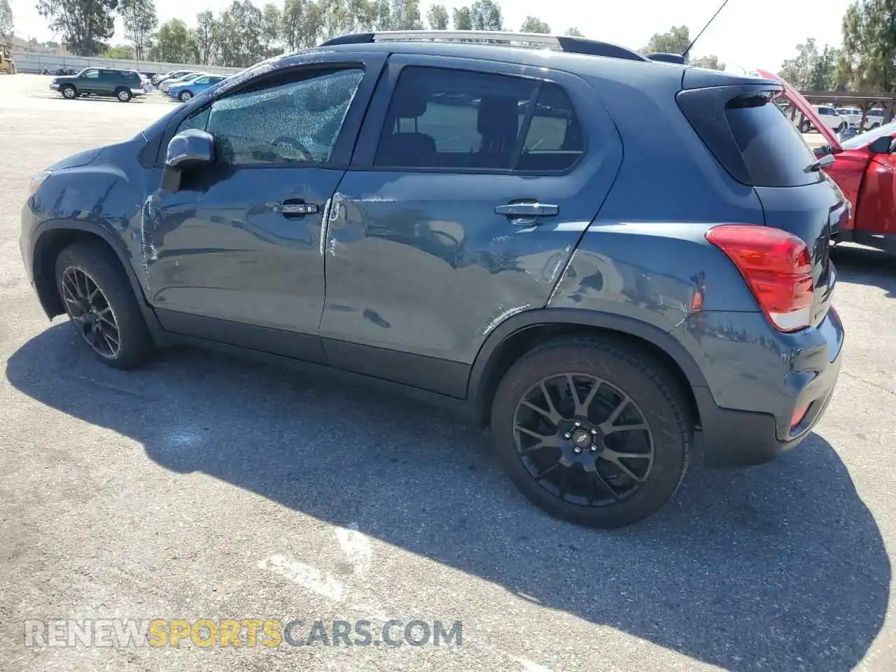 2 Photograph of a damaged car KL7CJLSMXNB512269 CHEVROLET TRAX 2022
