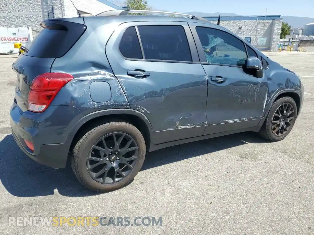 3 Photograph of a damaged car KL7CJLSMXNB512269 CHEVROLET TRAX 2022