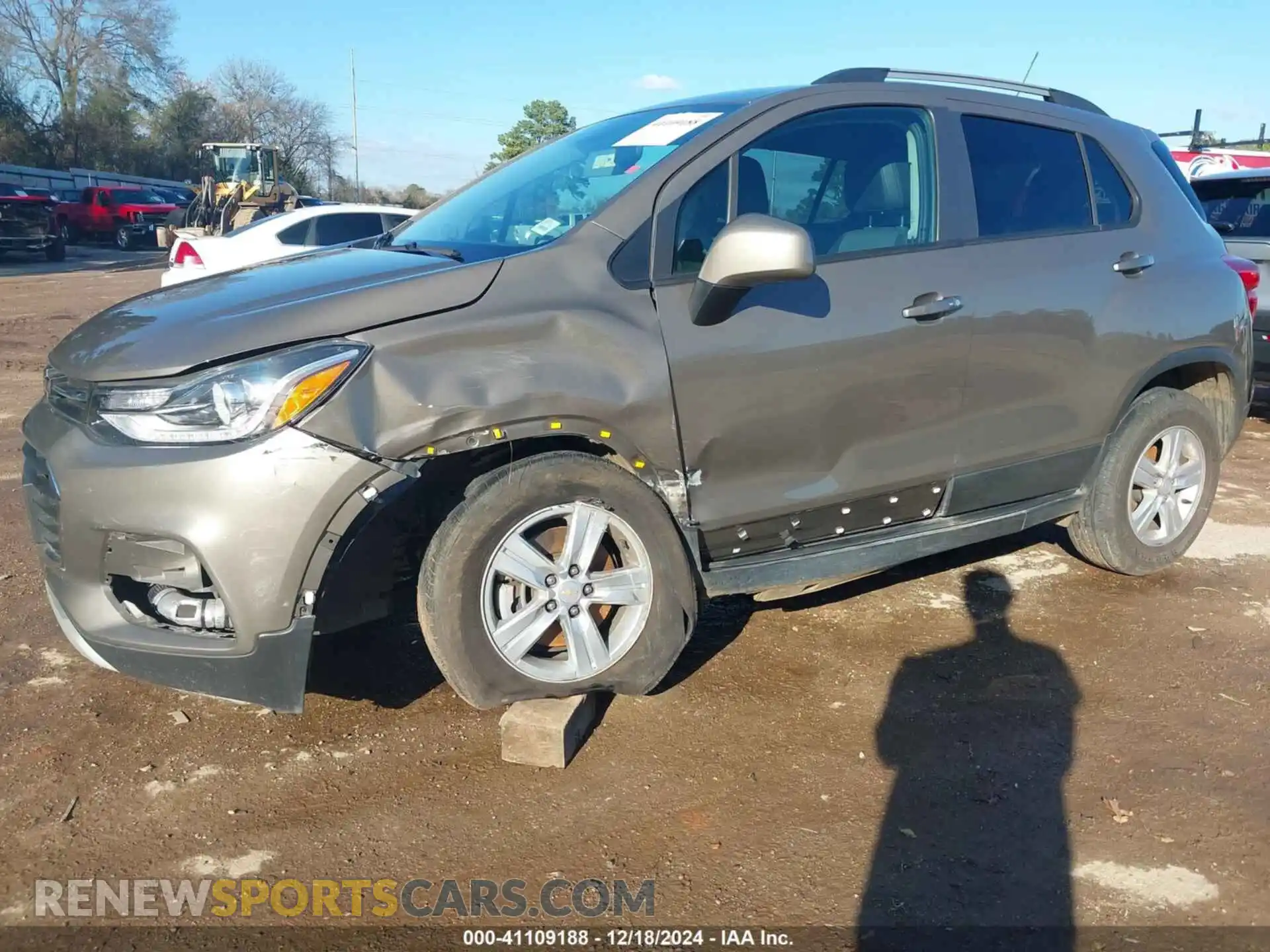2 Photograph of a damaged car KL7CJPSM0NB539701 CHEVROLET TRAX 2022