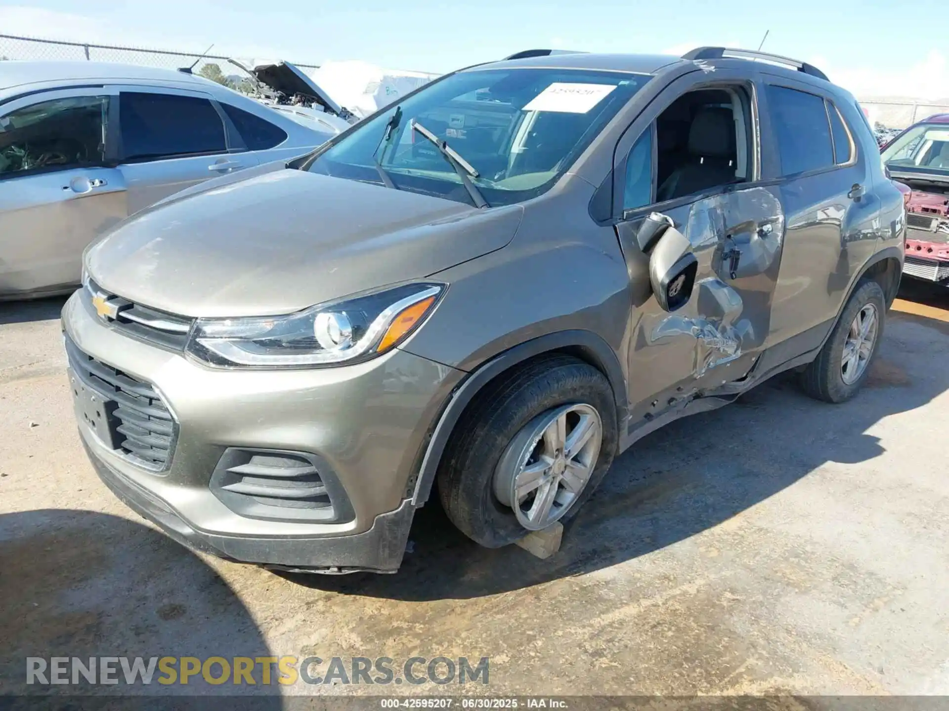 2 Photograph of a damaged car KL7CJPSM0NB568096 CHEVROLET TRAX 2022