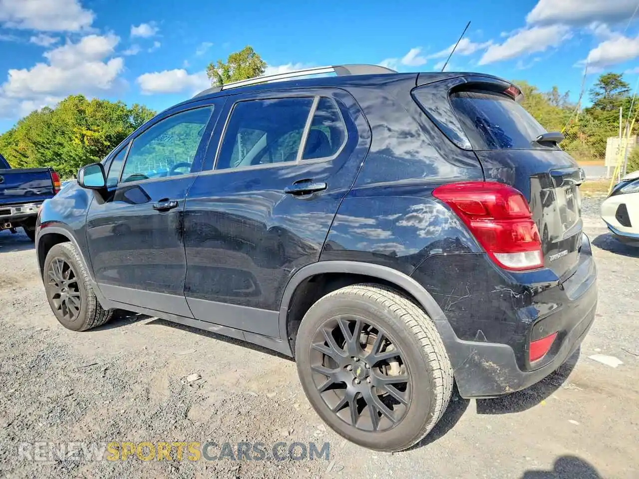 2 Photograph of a damaged car KL7CJPSM2NB521863 CHEVROLET TRAX 2022