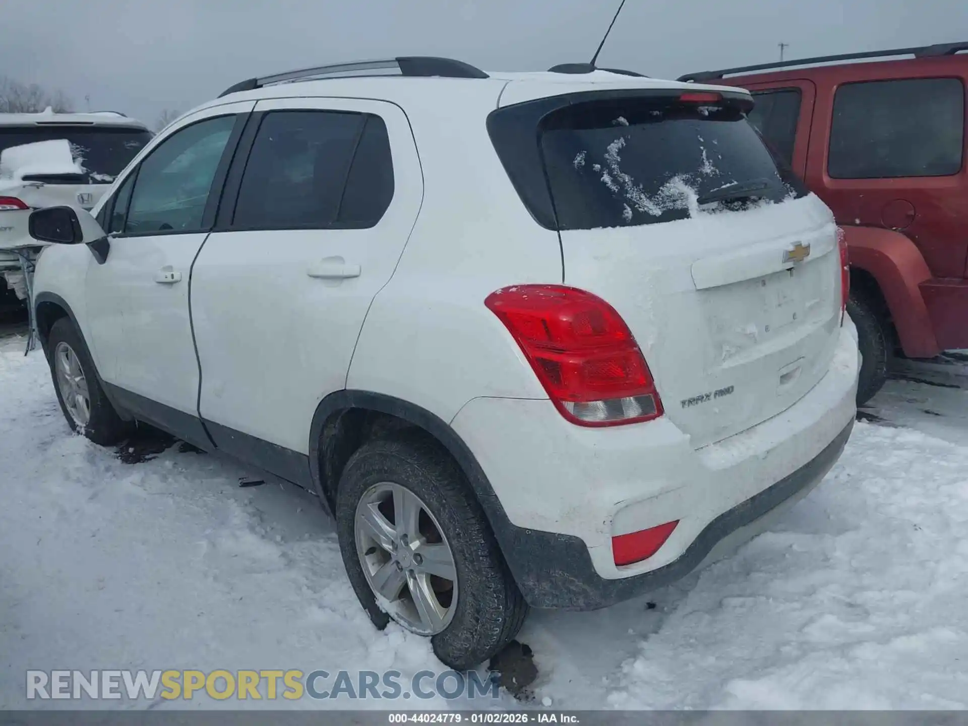 3 Photograph of a damaged car KL7CJPSM2NB563336 CHEVROLET TRAX 2022