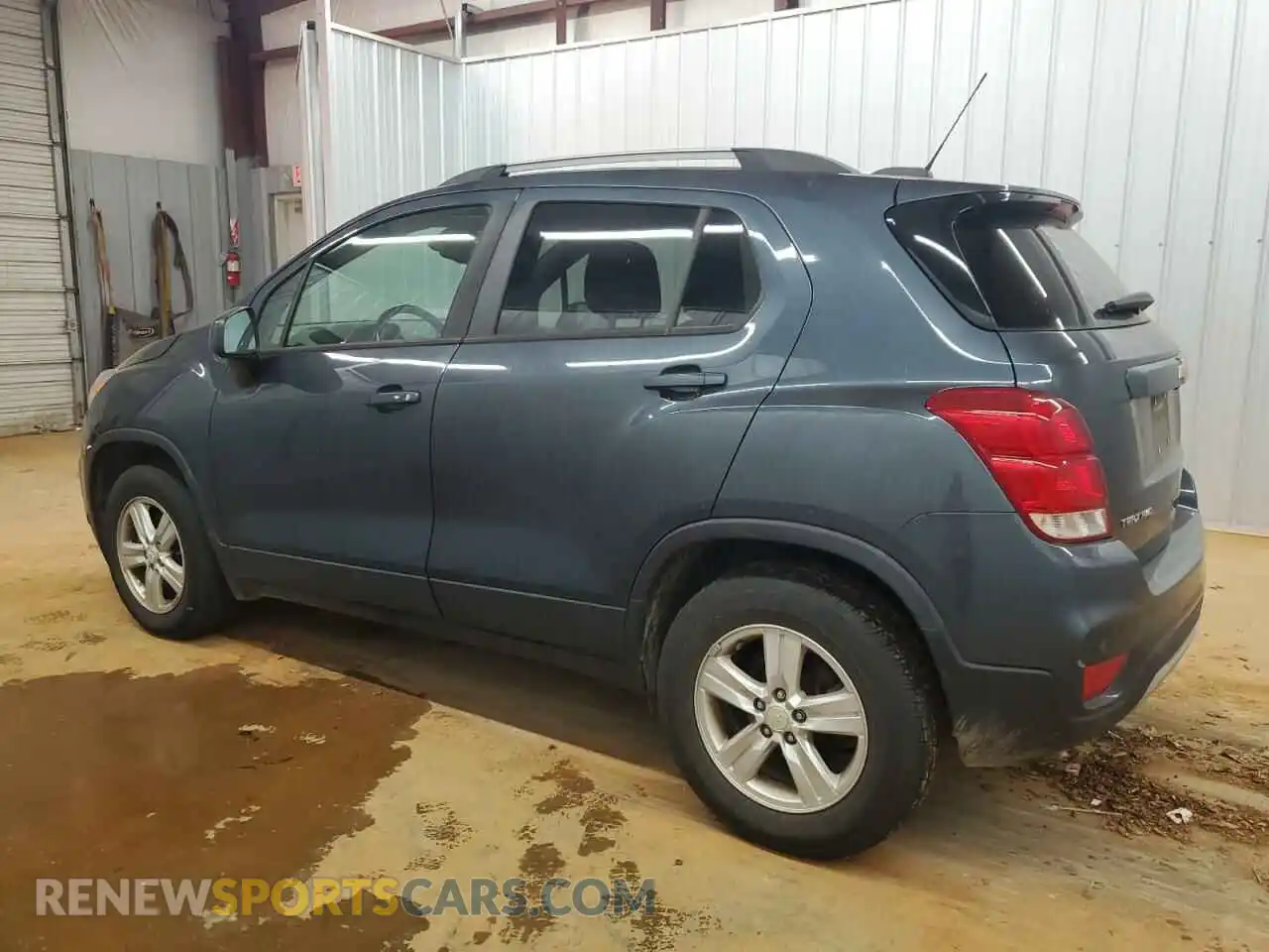2 Photograph of a damaged car KL7CJPSM4NB519824 CHEVROLET TRAX 2022