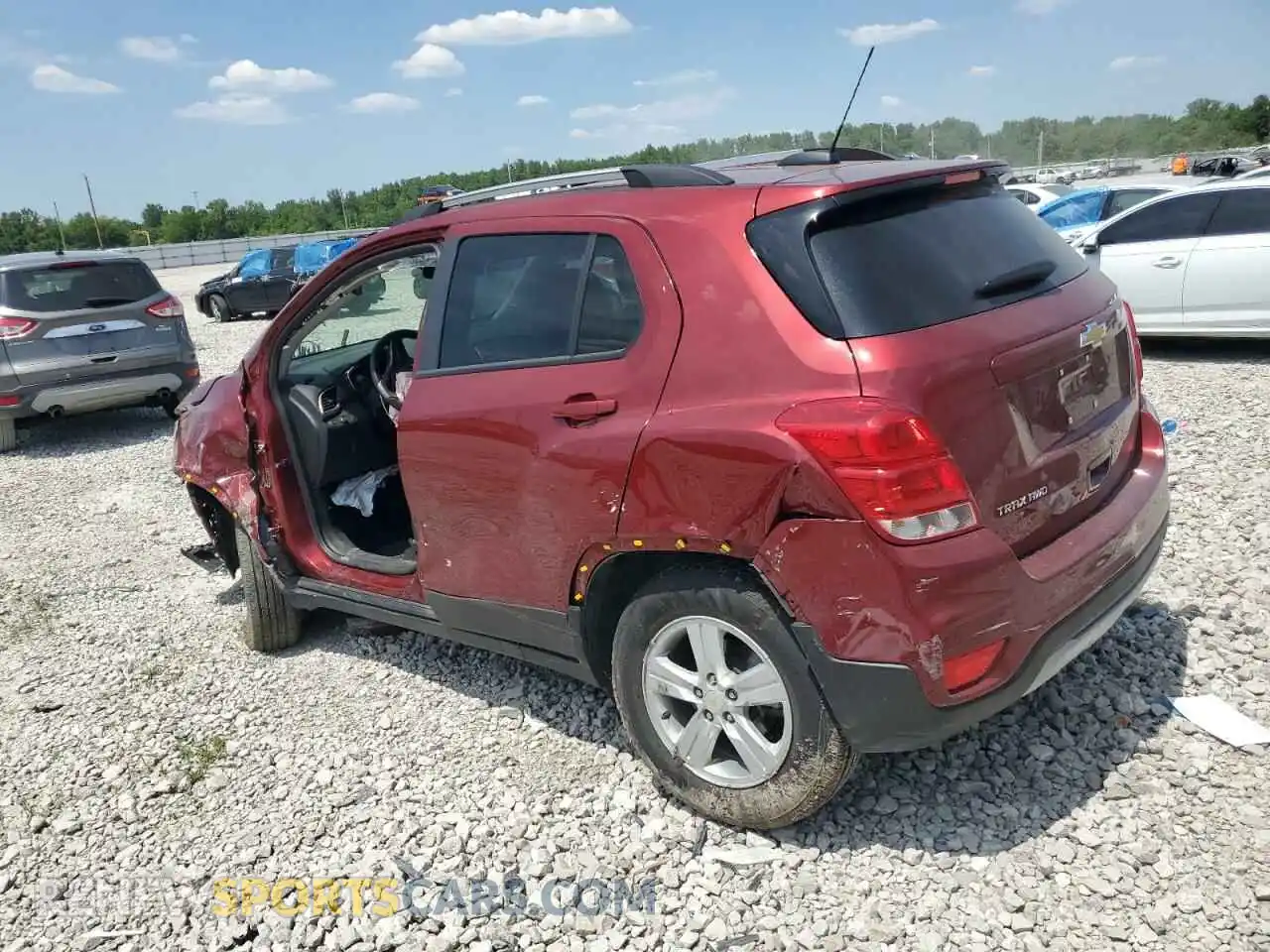 2 Photograph of a damaged car KL7CJPSM5NB528967 CHEVROLET TRAX 2022
