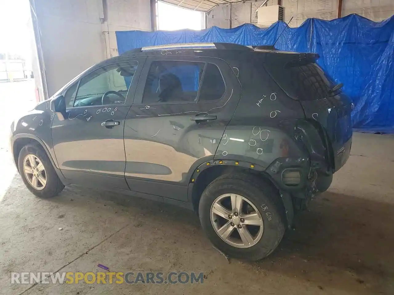 2 Photograph of a damaged car KL7CJPSM7NB526962 CHEVROLET TRAX 2022
