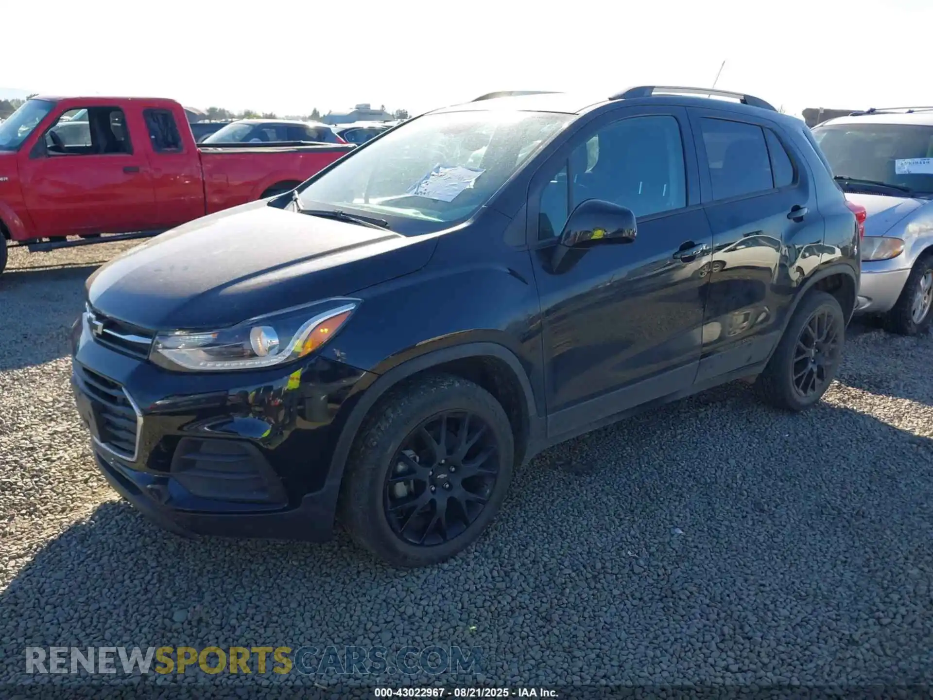2 Photograph of a damaged car KL7CJPSM7NB528131 CHEVROLET TRAX 2022