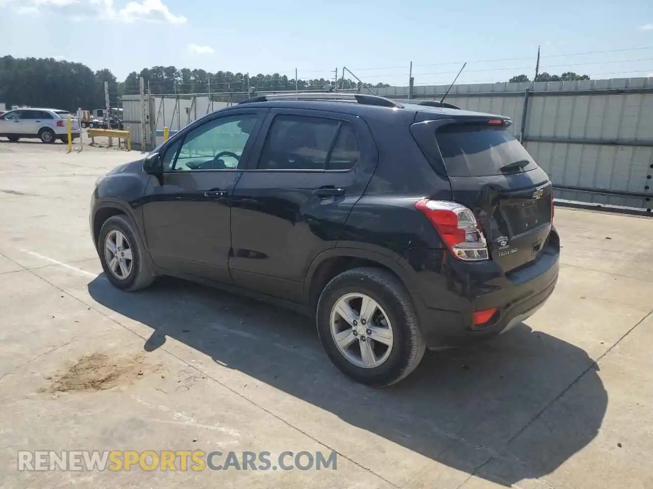 2 Photograph of a damaged car KL7CJPSM7NB534348 CHEVROLET TRAX 2022