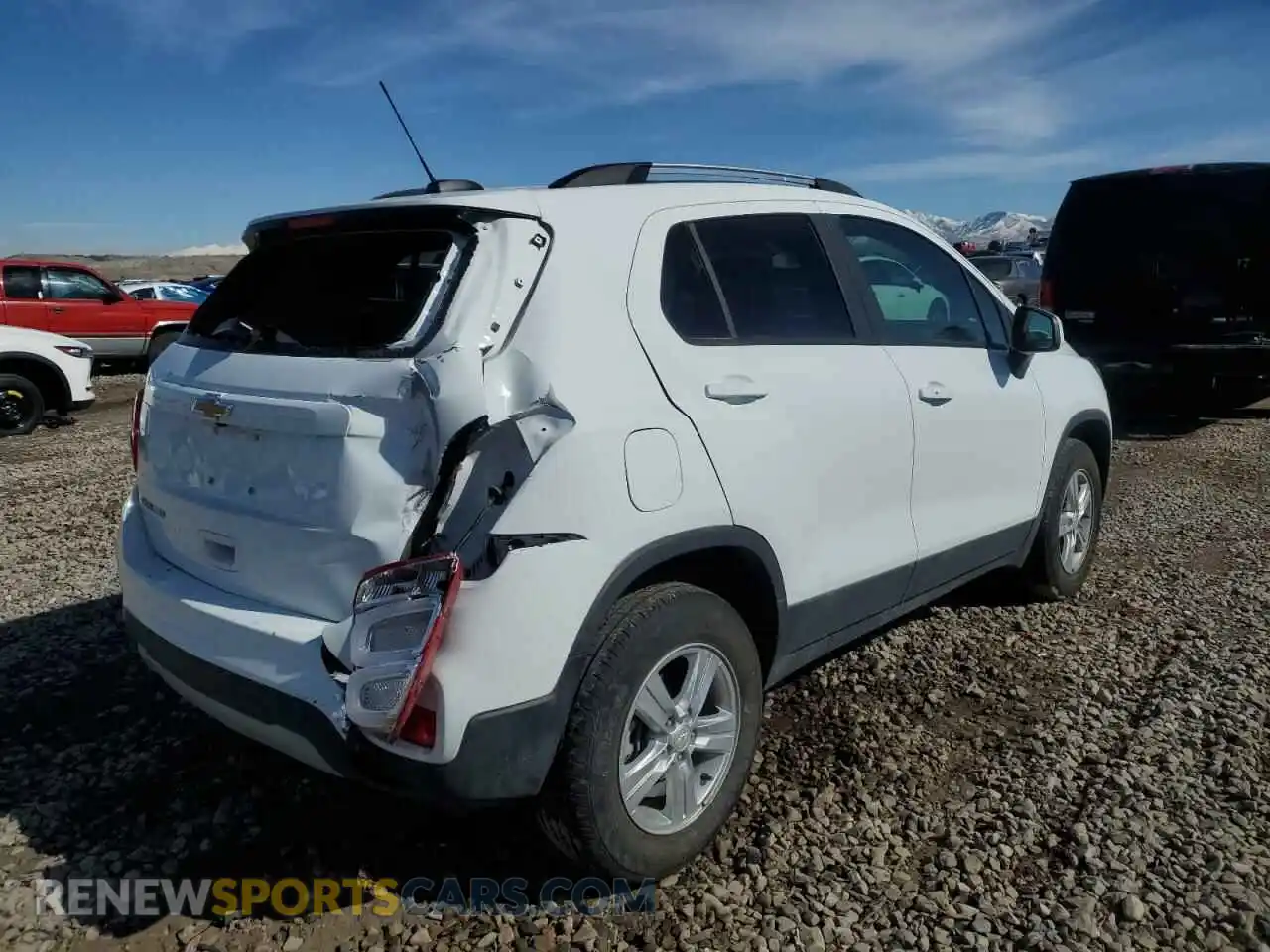 3 Photograph of a damaged car KL7CJPSM7NB564899 CHEVROLET TRAX 2022
