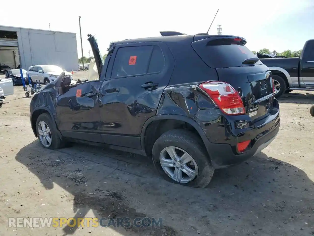 2 Photograph of a damaged car KL7CJPSM9NB541107 CHEVROLET TRAX 2022