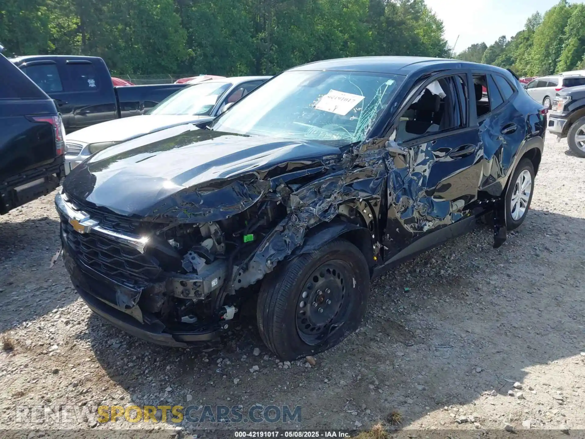 2 Фотография поврежденного автомобиля KL77LFE20RC021619 CHEVROLET TRAX 2024