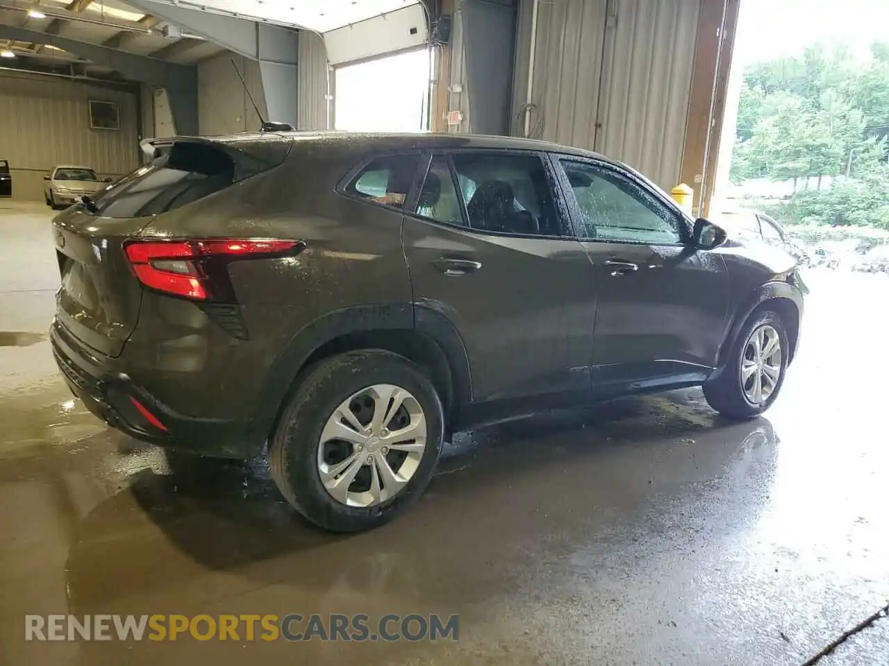 3 Photograph of a damaged car KL77LFE20RC141646 CHEVROLET TRAX 2024