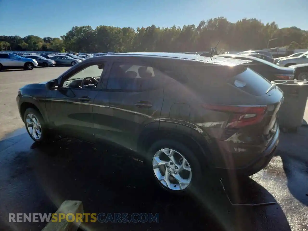 2 fotografías del automóvil dañado KL77LFE21RC074071 CHEVROLET TRAX 2024