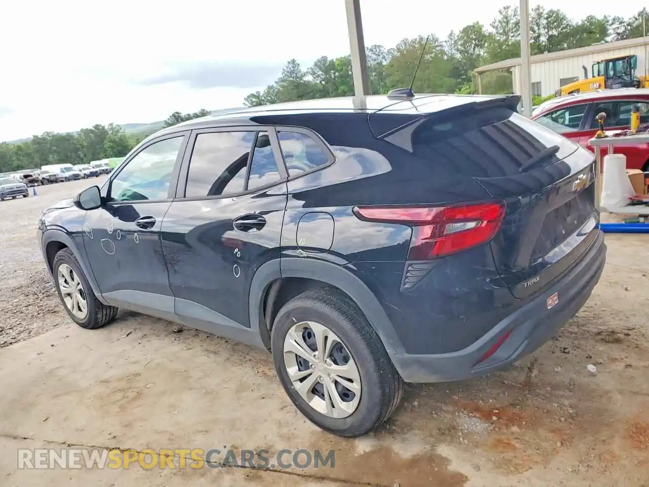 2 Photograph of a damaged car KL77LFE21RC242839 CHEVROLET TRAX 2024