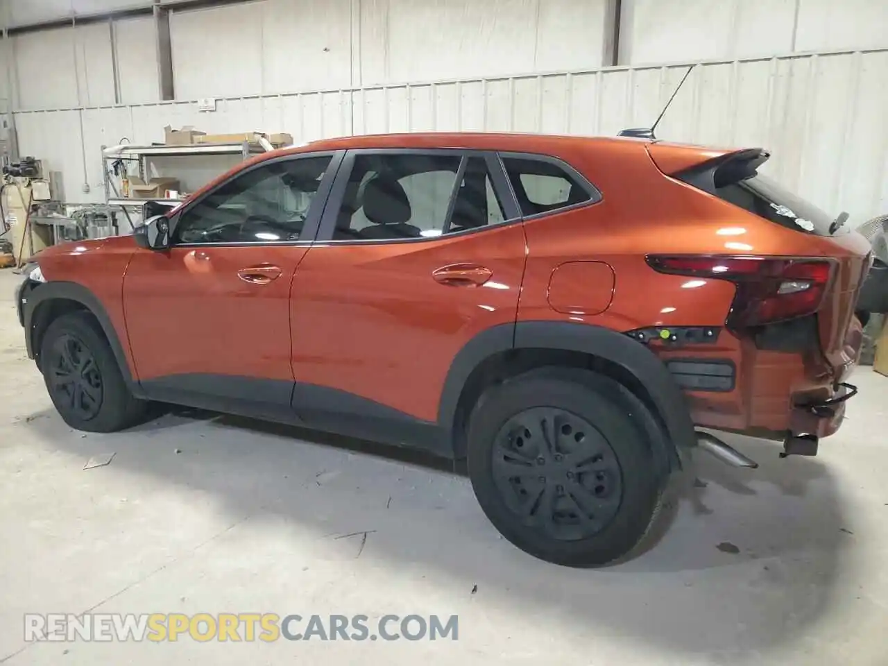 2 Photograph of a damaged car KL77LFE22RC068912 CHEVROLET TRAX 2024