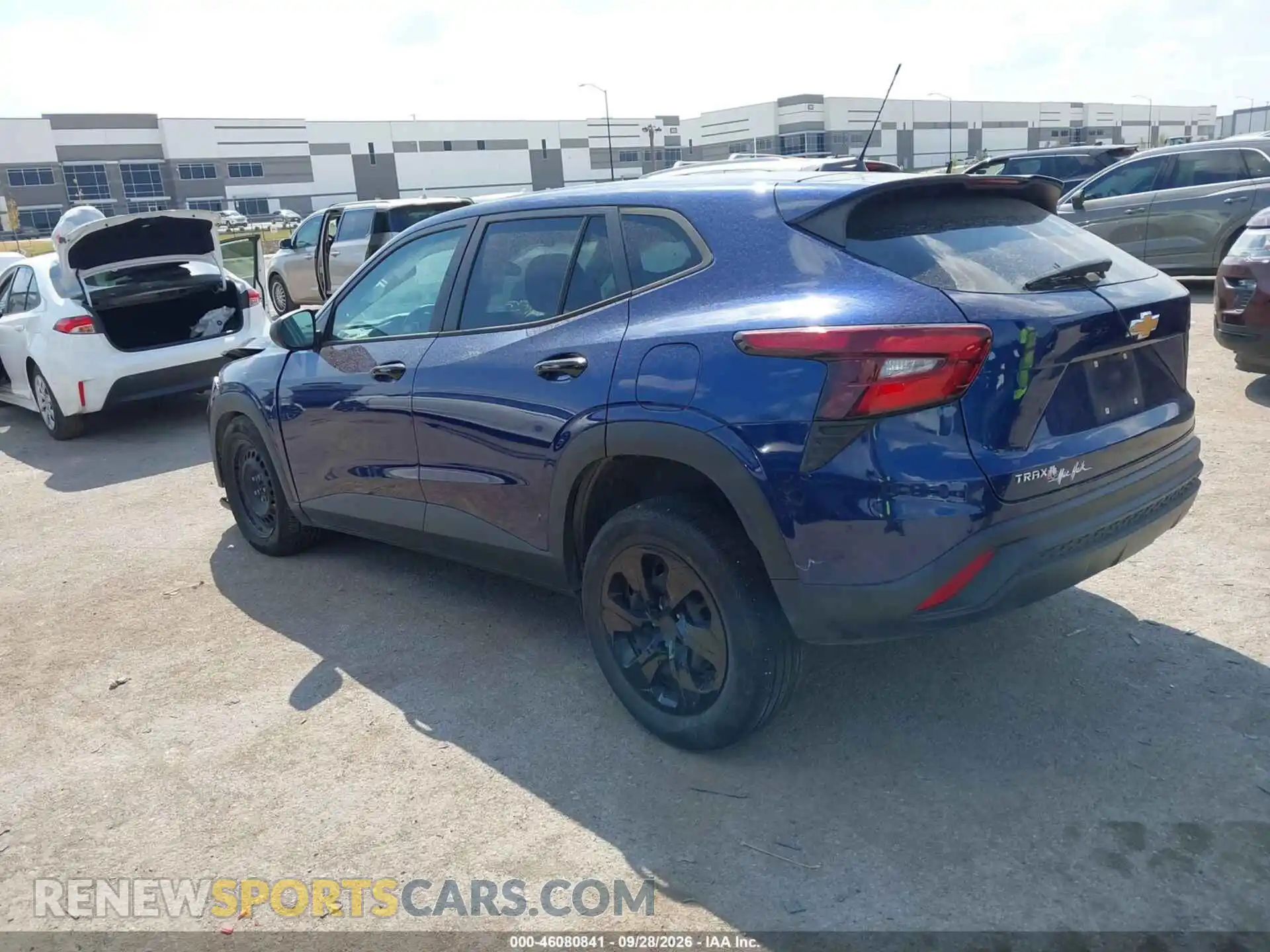 3 Фотография поврежденного автомобиля KL77LFE22RC088772 CHEVROLET TRAX 2024