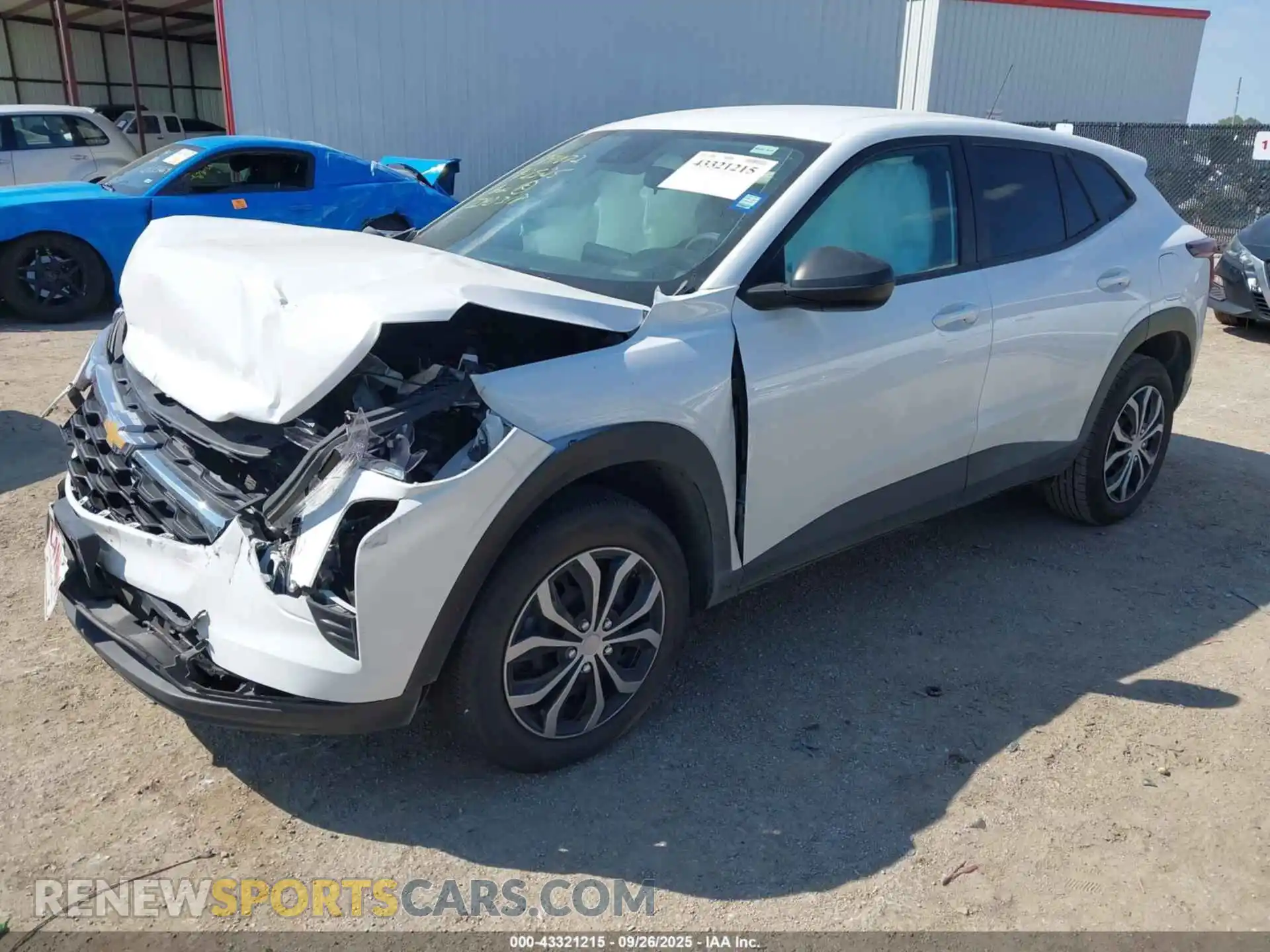 2 fotografías del automóvil dañado KL77LFE23RC014535 CHEVROLET TRAX 2024