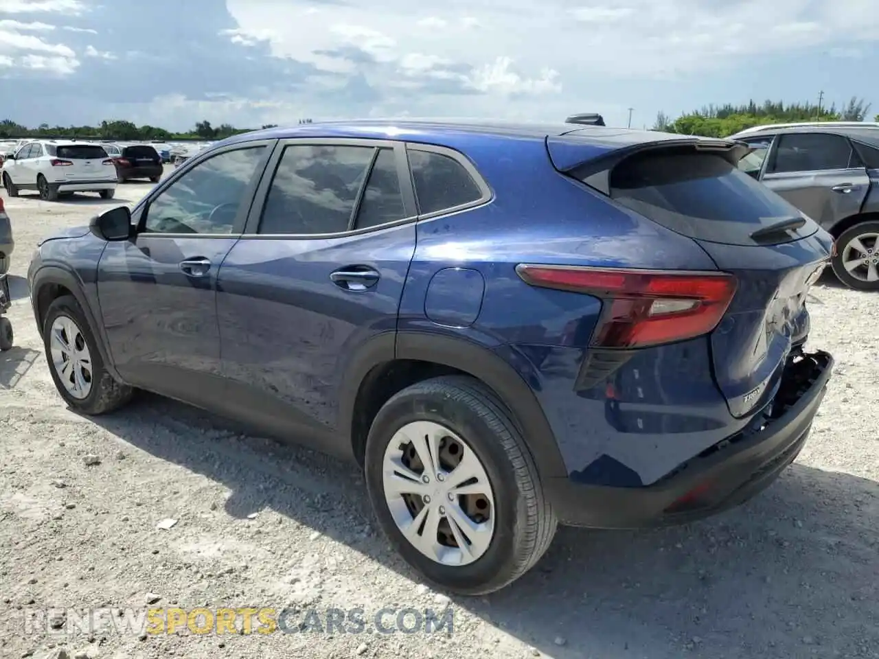 2 Photograph of a damaged car KL77LFE23RC066179 CHEVROLET TRAX 2024