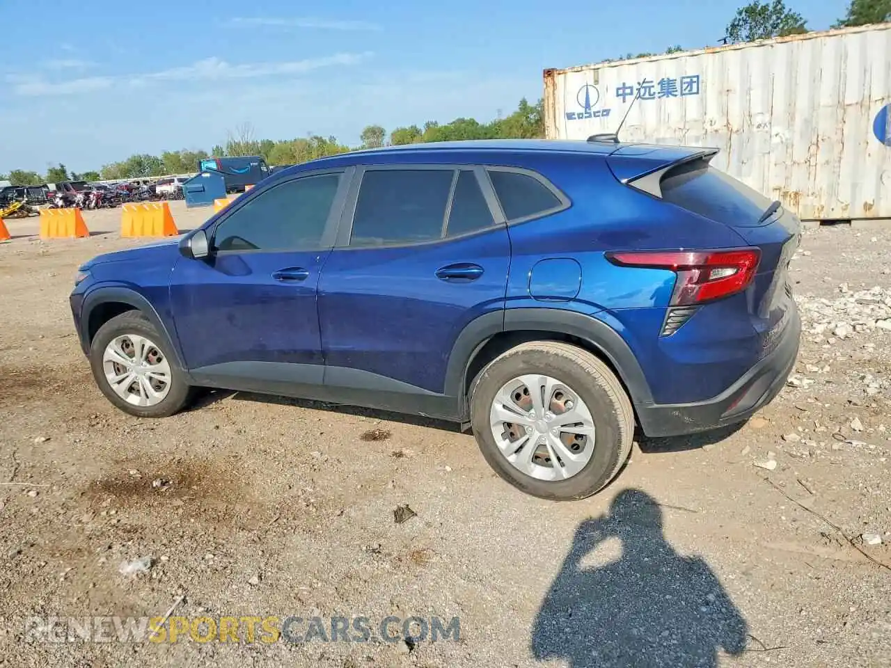 2 Photograph of a damaged car KL77LFE23RC098369 CHEVROLET TRAX 2024