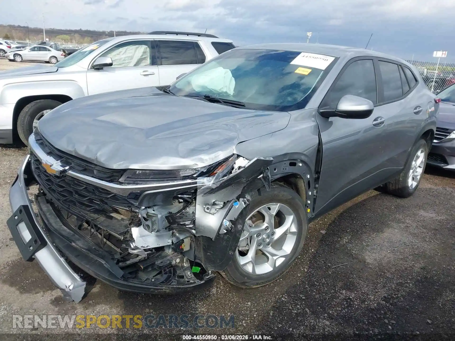 2 Photograph of a damaged car KL77LFE23RC139972 CHEVROLET TRAX 2024