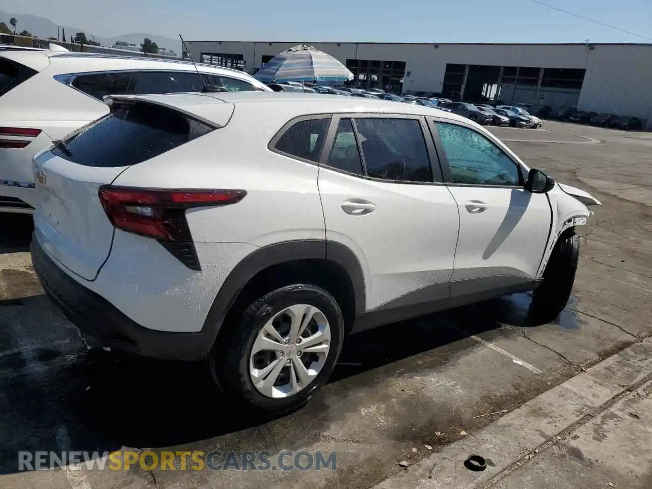 3 Photograph of a damaged car KL77LFE23RC244012 CHEVROLET TRAX 2024