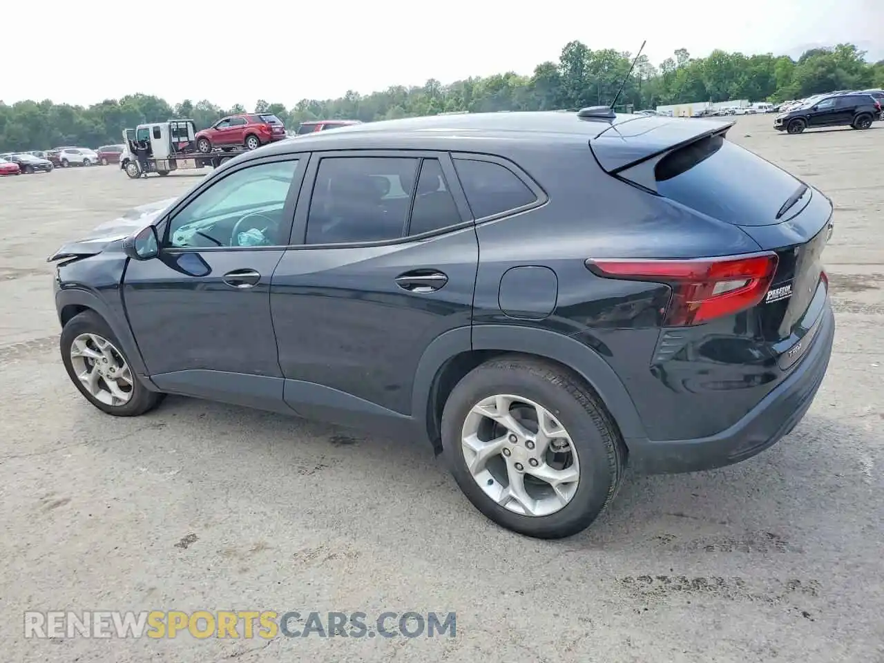 2 Photograph of a damaged car KL77LFE24RC073495 CHEVROLET TRAX 2024
