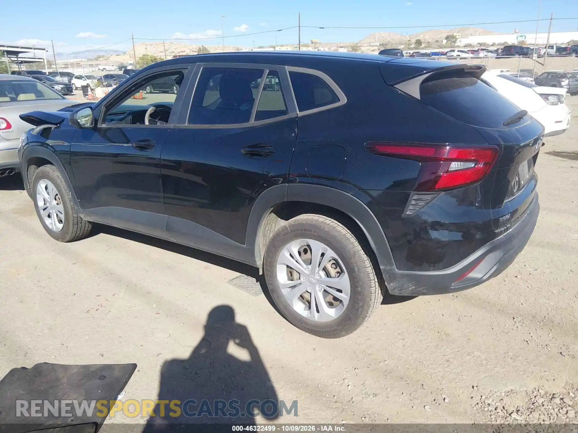 3 Фотография поврежденного автомобиля KL77LFE24RC109508 CHEVROLET TRAX 2024