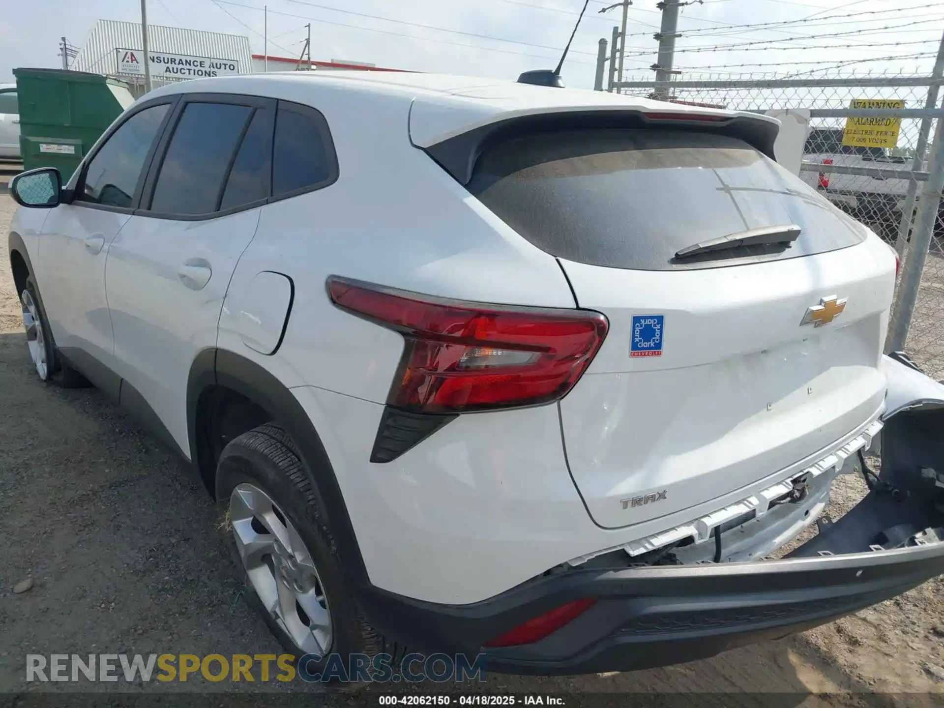 3 Photograph of a damaged car KL77LFE24RC166369 CHEVROLET TRAX 2024