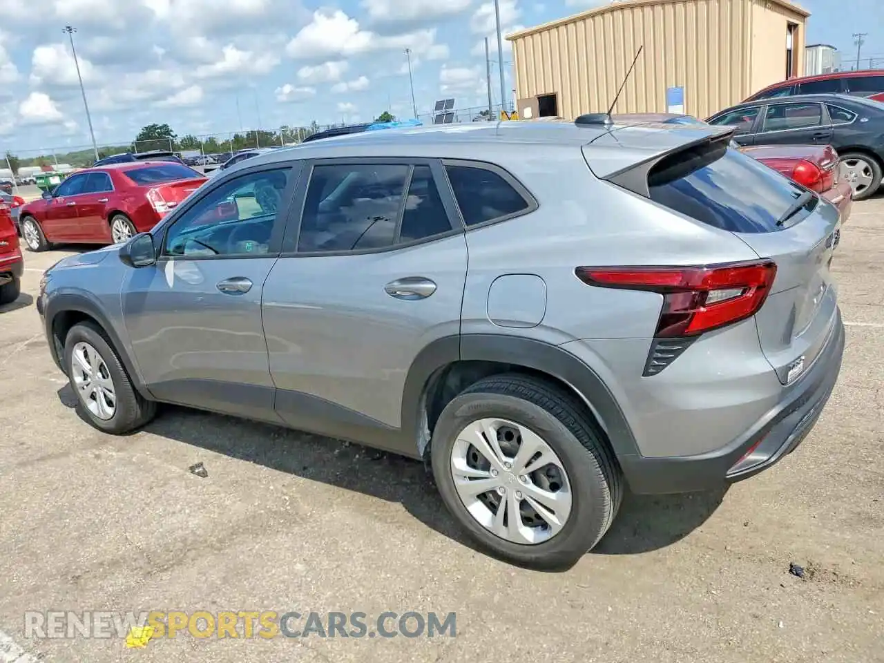 2 fotografías del automóvil dañado KL77LFE25RC183214 CHEVROLET TRAX 2024