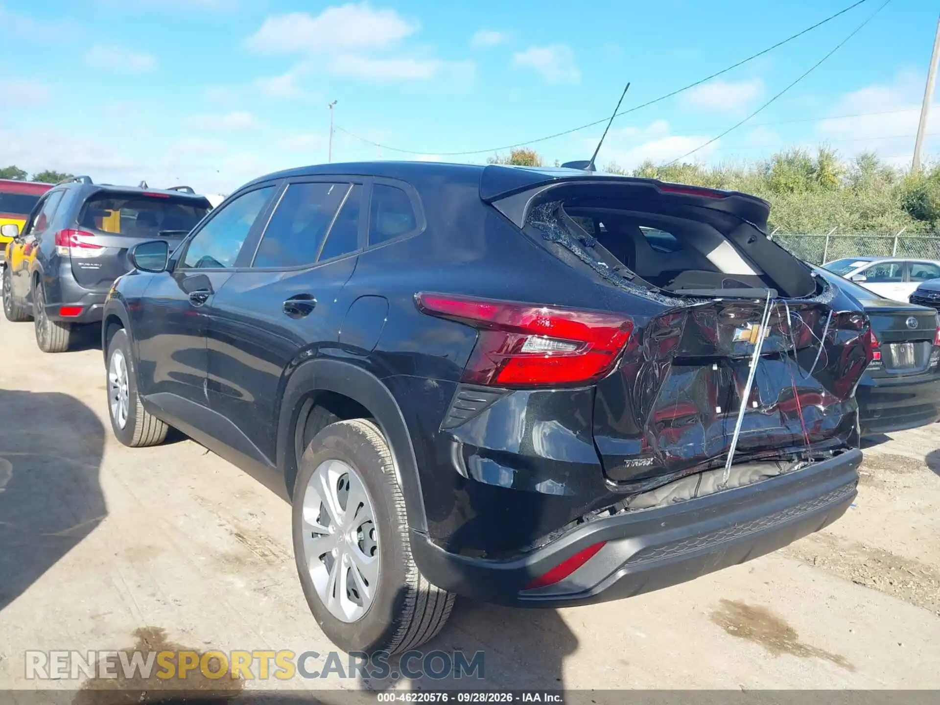 3 fotografías del automóvil dañado KL77LFE25RC230029 CHEVROLET TRAX 2024