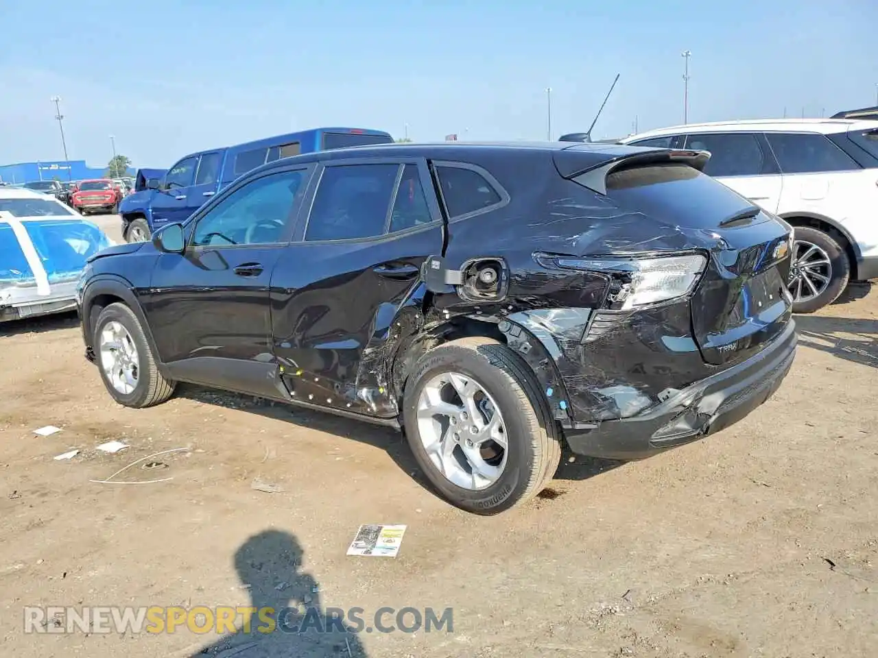 2 Photograph of a damaged car KL77LFE26RC244814 CHEVROLET TRAX 2024